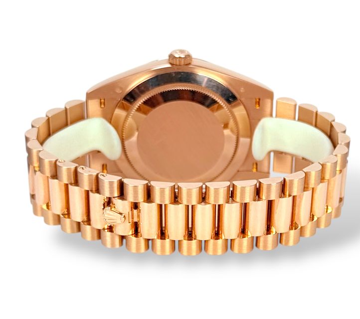 Rolex Day-Date 40 228235 Image 4